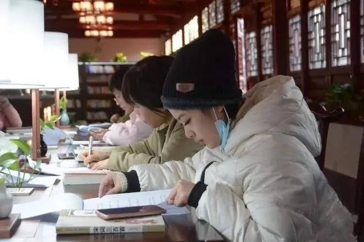 登封少林寺冬日,冬日登封龙山
