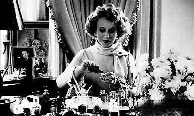 雅诗兰黛这个生活常用的化妆品，它的来历也是一番传奇故事