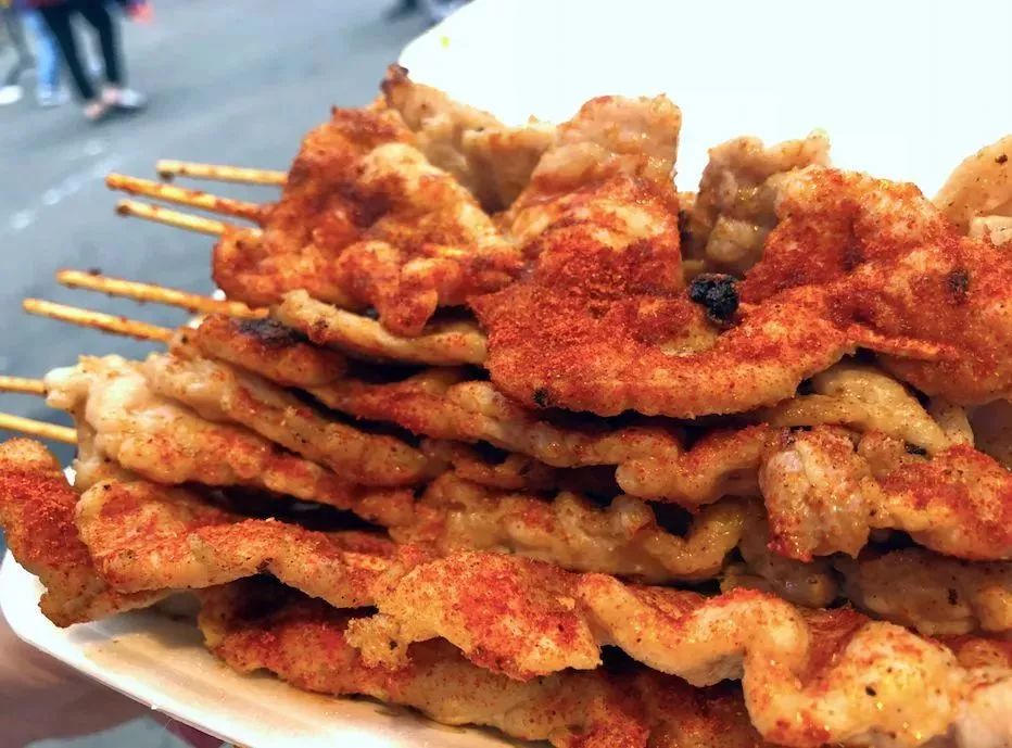 没事千万别去八市！厦门90后姑娘冒雨带着两百块来这里，结果...