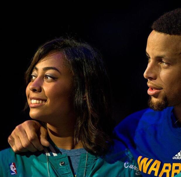 库里妹妹结婚，库里送妹夫如此订婚礼物，网友：我想成为库里妹夫