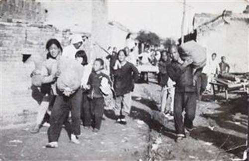 八路军和美国记者,八路军面对美国记者