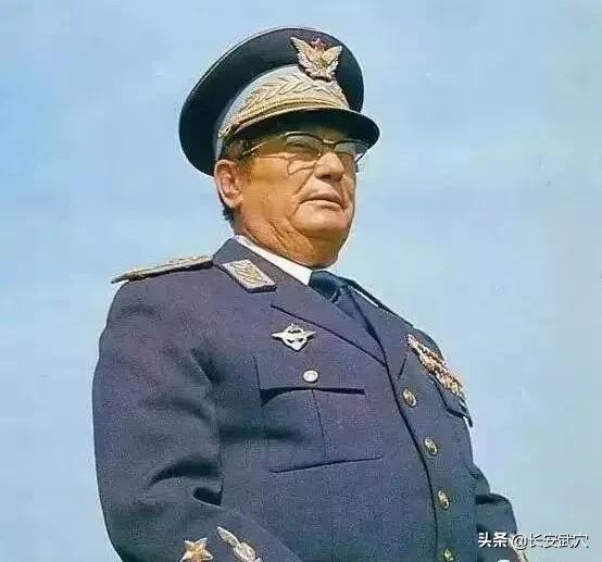 1977年铁托访华是谁接待的,欢迎铁托访华的视频全部