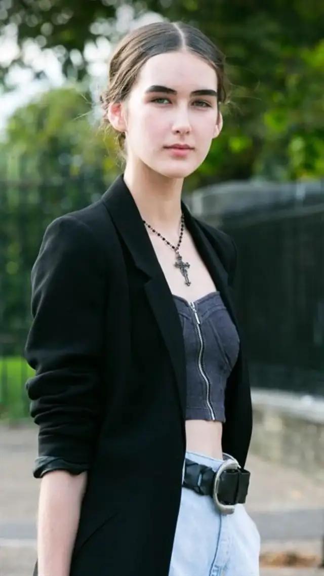 推荐乔布斯传的理由,乔布斯给iphone的忠告