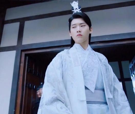 明明长得不错,但古装扮相一般?古装剧真能检验男演员的颜值硬伤