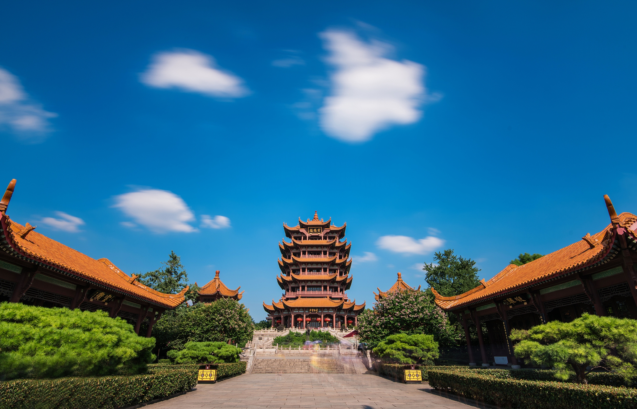 天下第一律《黄鹤楼》,在当代诗评人眼里诗病颇多