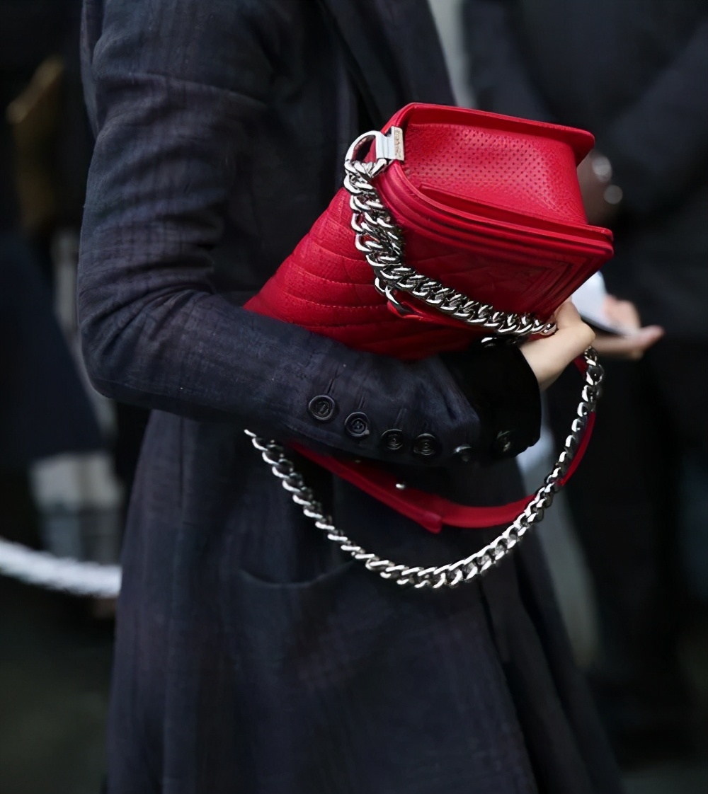 香奈儿涨价7000仍遭疯抢,香奈儿涨价买二手怎么样