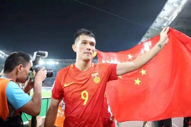 锋线主力缺阵让富力联赛举步维艰！球迷期待他早日王者归来