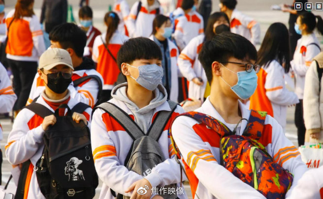 焦作四中高三学生880人今天开学