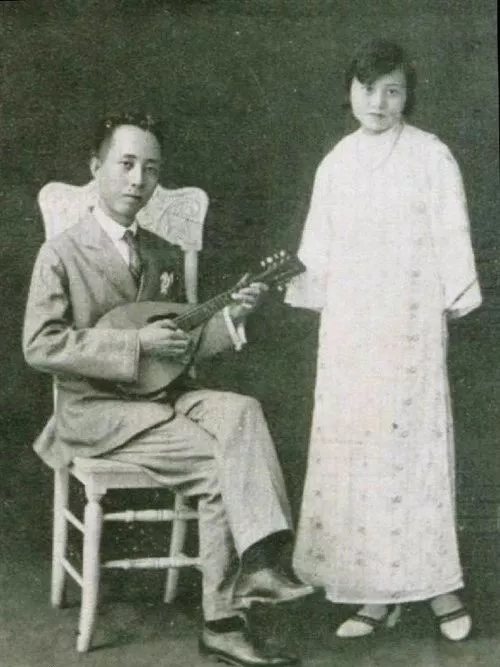 一颗静心历浮生，从明星到保姆，她工作17年，晚年与儿同住养老院