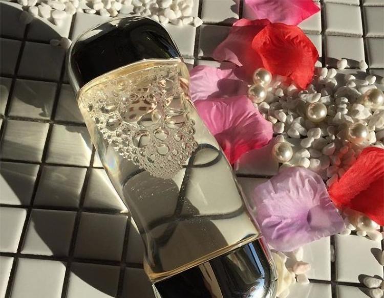 经常熬夜该拿什么拯救你的肌肤,熬夜也能唤醒明亮肌肤