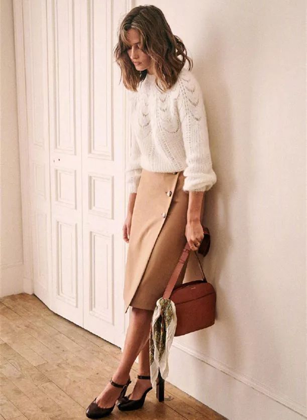 毛衣和卫衣哪个时尚一点好,卫衣与毛衣哪款好看