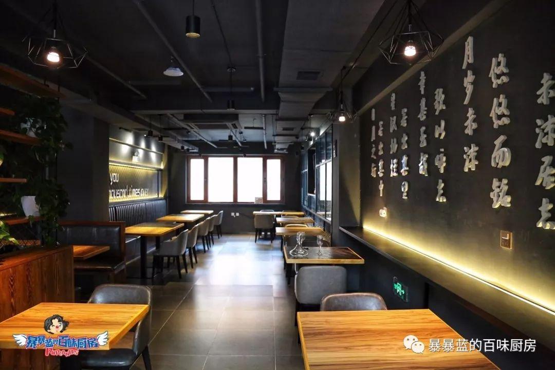 从烧烤地摊到清新小店，俩小伙用实际行动告诉你啥叫好吃的海鲜！