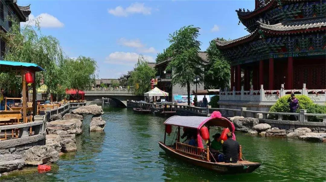 精彩纷呈的旅游胜地及攻略,精彩纷呈的旅游景点游览行程