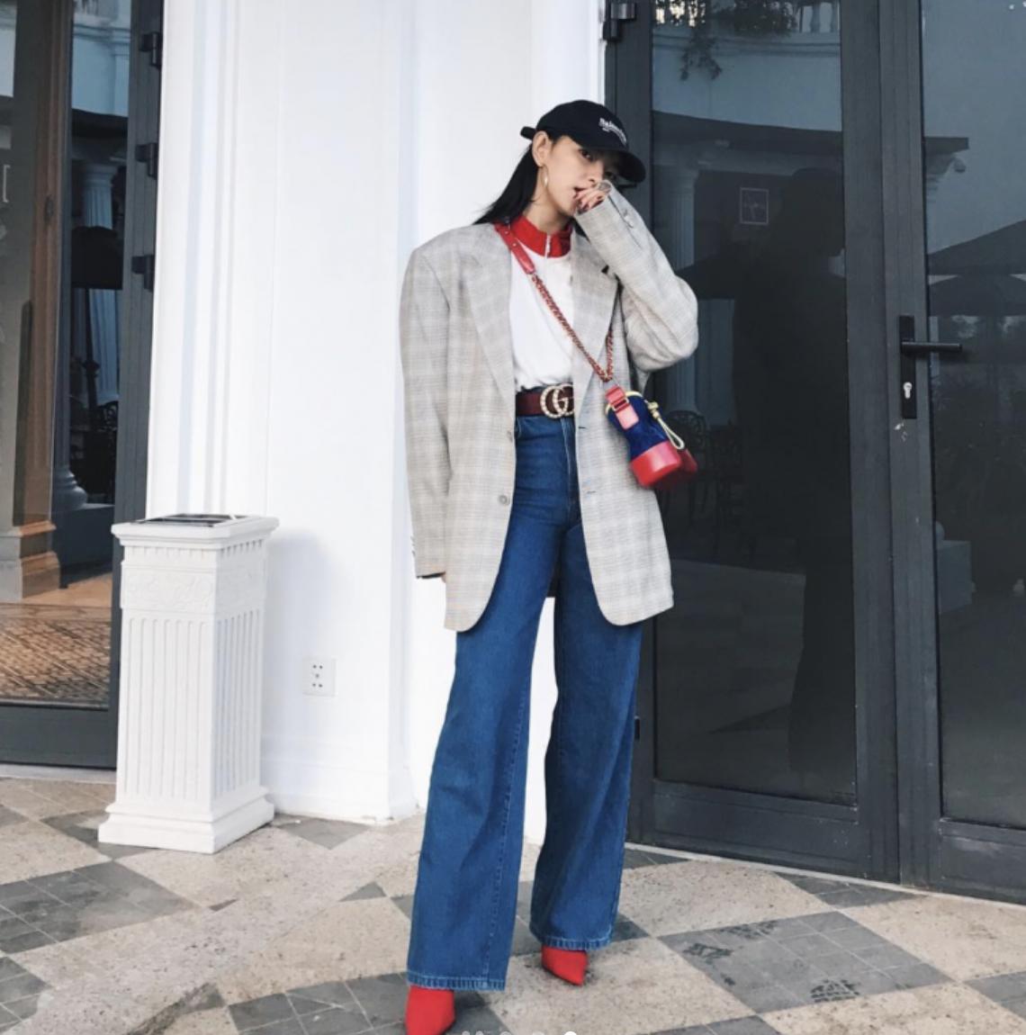 宋慧乔穿黑色v领,35岁宋慧乔穿搭