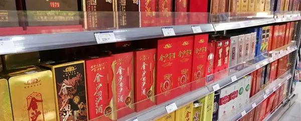哪种白酒春节送礼好,过年送礼白酒配什么最好
