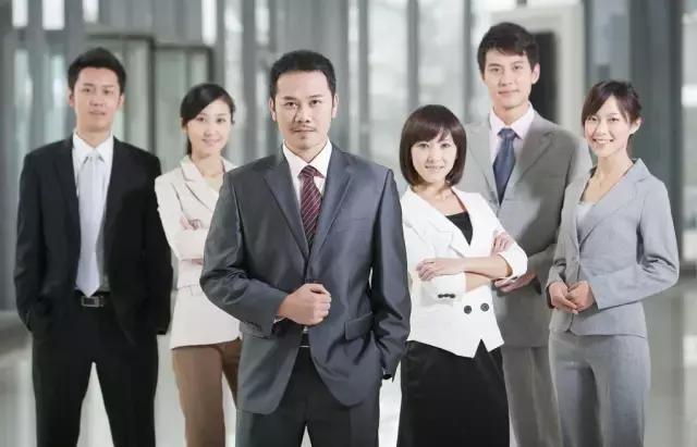 公务员面试考官有标准答案吗,公务员面试考官现实表现