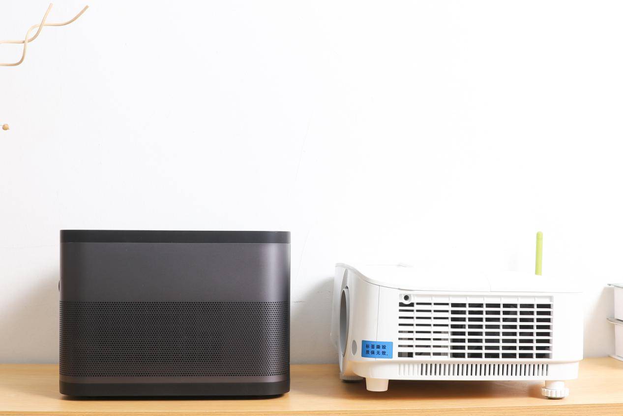 萌新扫盲贴：家用投影仪与商务投影仪的区别在那，别傻傻分不清