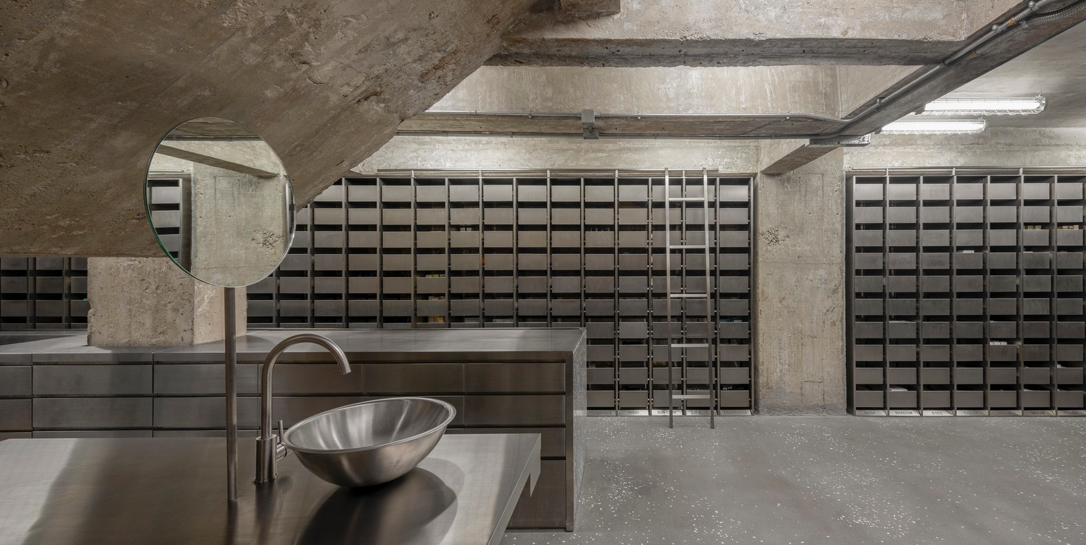 香港上环HARMAY话梅美妆|AIM恺慕建筑事务所-欧模网