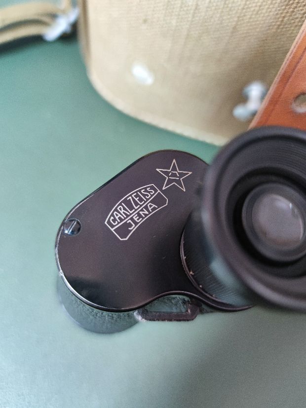 军迷用激光望远镜,军队用的望远镜是多少倍