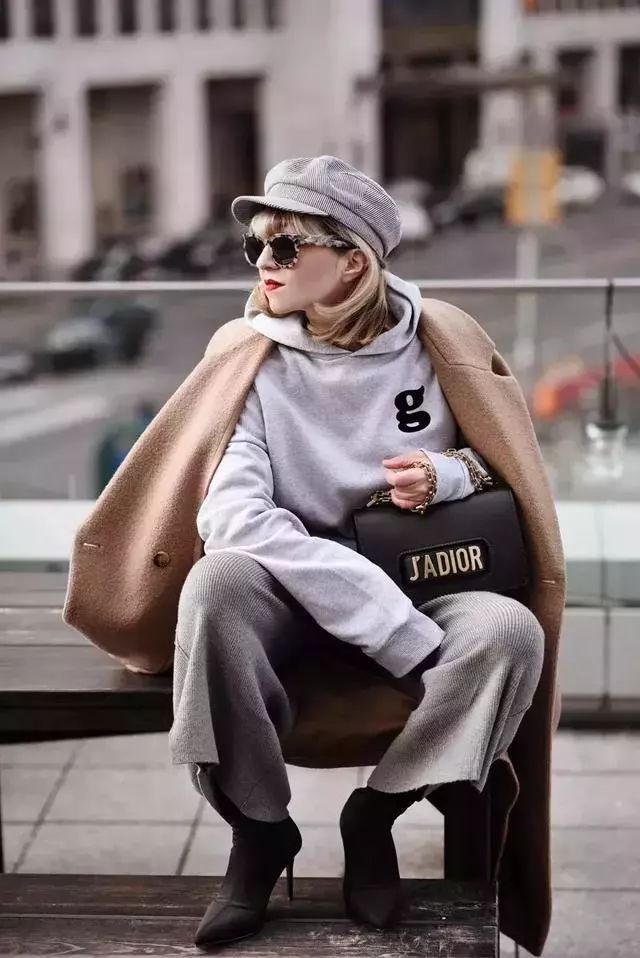 冬天的卫衣叠穿更时髦,连帽卫衣叠穿大法