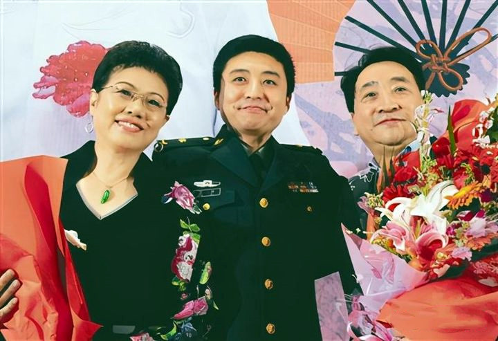 相声演员周炜怼网友视频,相声演员周炜回应网友