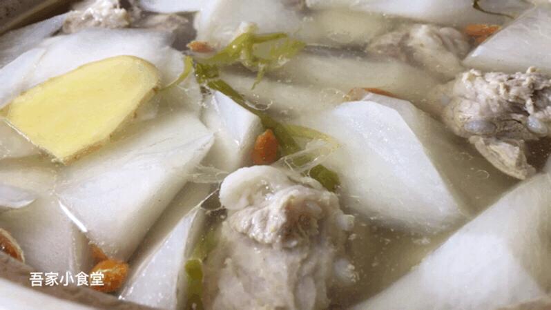 适合秋天喝的萝卜排骨汤怎么炖,秋天腊排骨萝卜汤