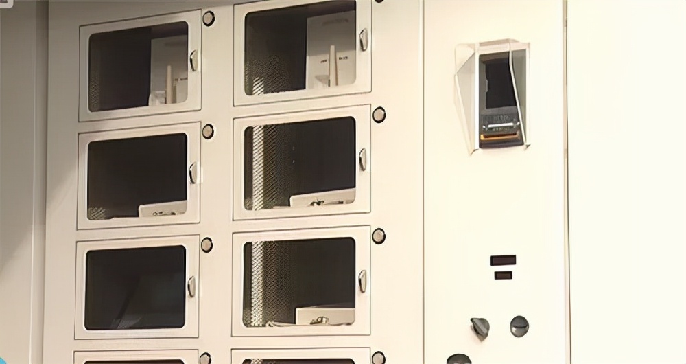 日本产自动无人售货机,日本自动贩卖机卖吃的