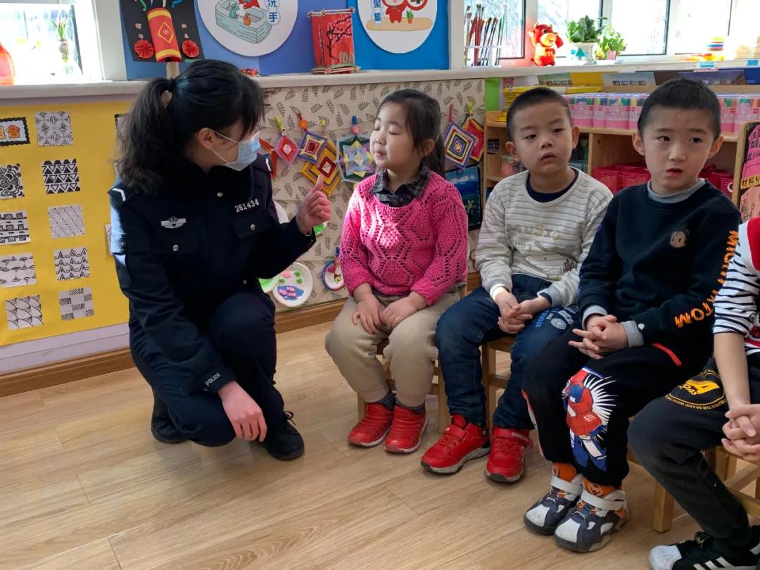 长大我也要当工农兵,长大我也要当警察舞蹈