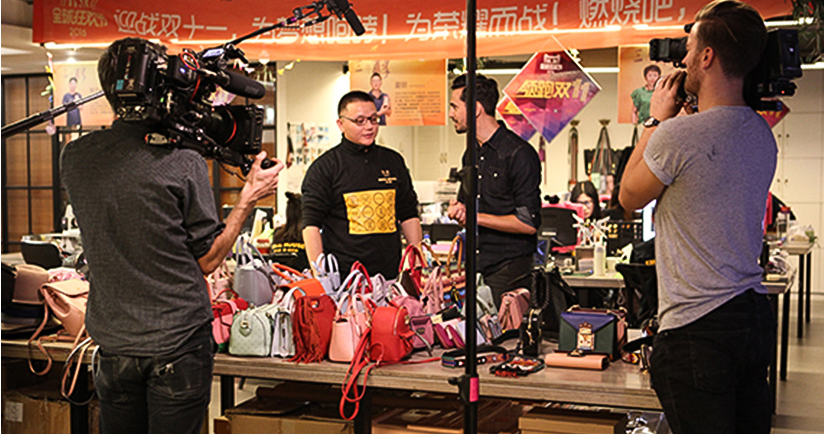 国货蔻驰女包2024新款,老牌子的女包品牌国货