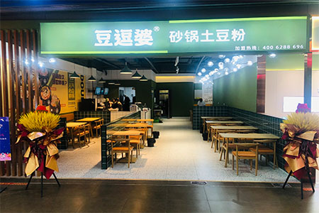 女子网恋被骗上千万,女子网恋被骗百万