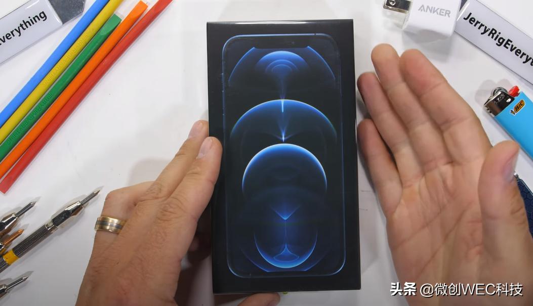 iphone12pro暴力测试,iphone12pro国外暴力测试