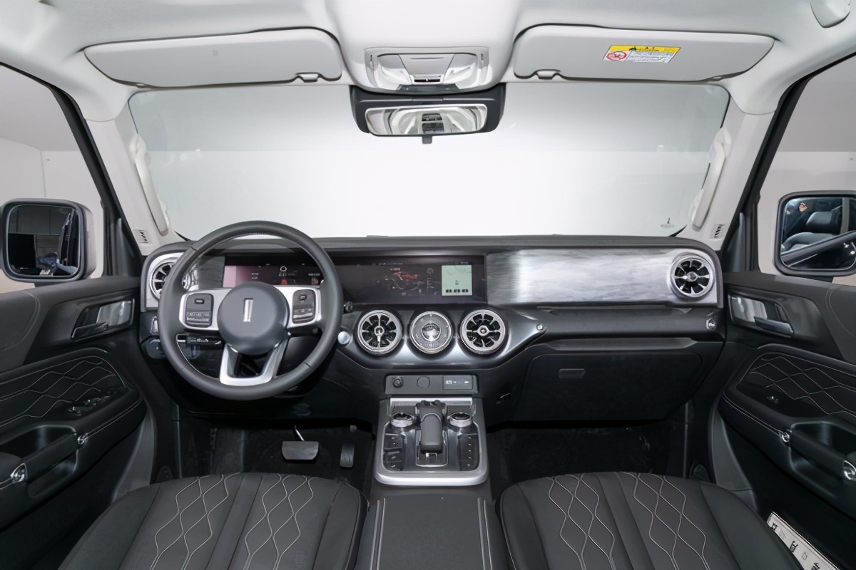 可上山下海,能家用带娃,推荐三款入门级越野车,适合平民玩家