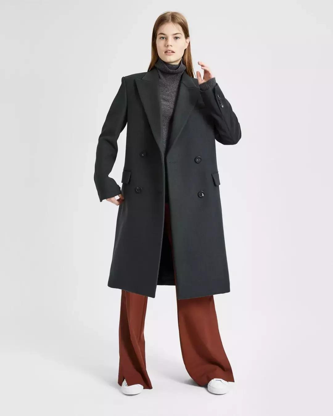 经典大衣的多种时髦穿法,裙摆大衣怎么穿好看