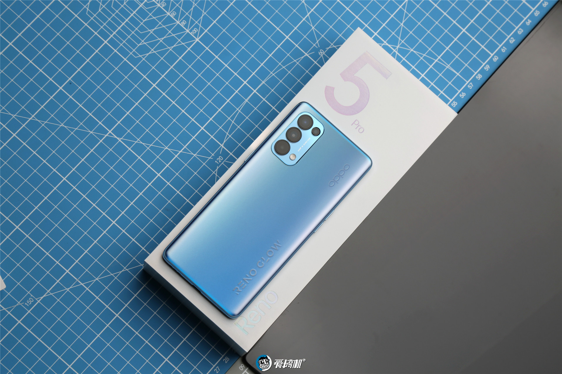 opporeno5pro体验评测帅薄朋克,opporeno5pro256g测评