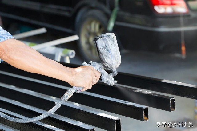 农村建房琉璃瓦和水泥瓦,水泥瓦和彩钢瓦哪个最实用