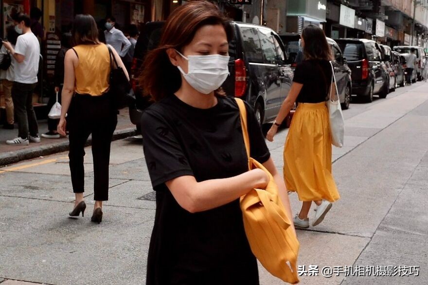 他被称为香港街拍之王：每一张照片都难以复制，诀窍在哪？