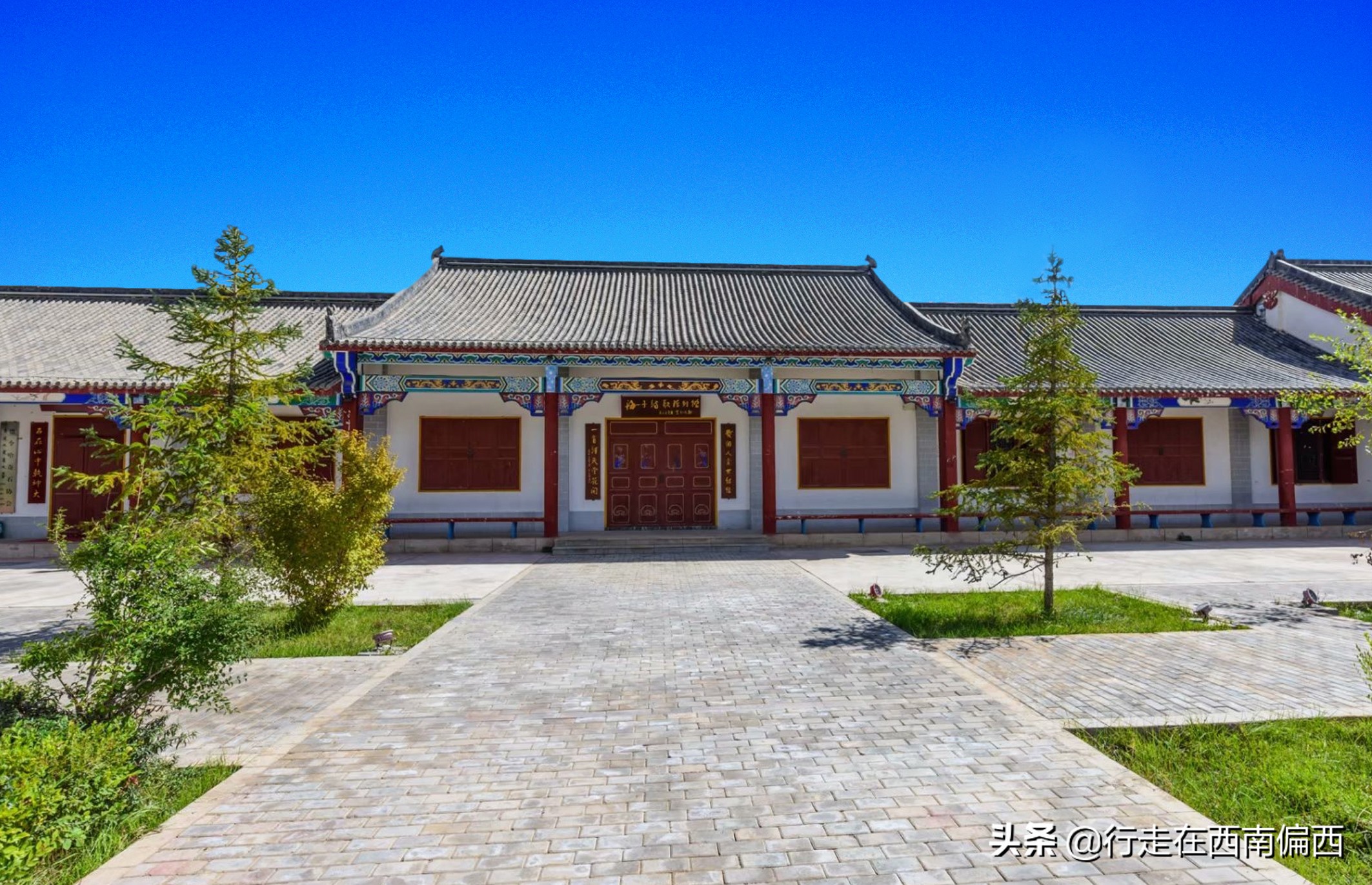 海子面朝大海春暖花开德令哈,德令哈面朝大海春暖花开