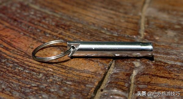 荒野求生手册:怎么制作一个户外求生宝盒edc,具体用法讲解