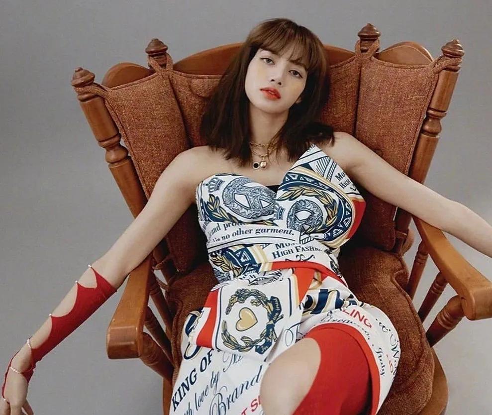 周睿:本科清华美院硕士帕森斯;首位入围LVMH决赛的中国设计师