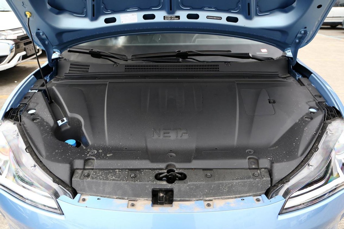 续航401km的哪吒x怎么样,哪吒aya401夏季真实续航多少公里