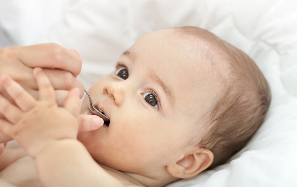 宝宝依赖奶睡,宝宝依赖妈妈喂奶怎么解决