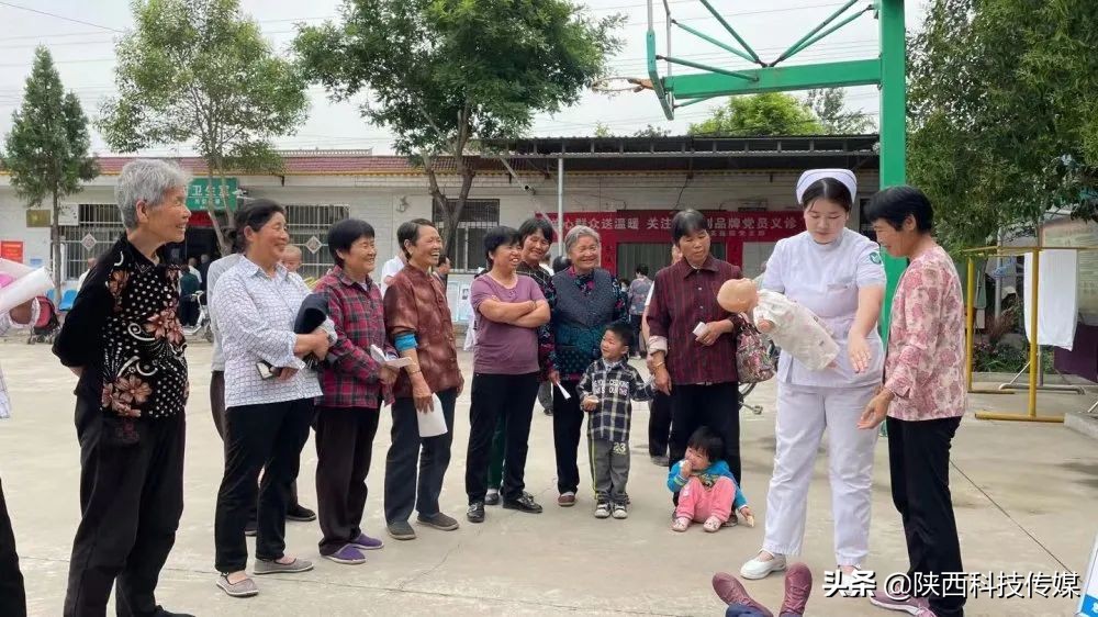 焦点迎七一送健康义诊惠民暖人心,送健康送温暖义诊主题党日活动