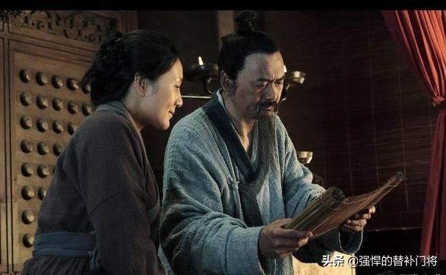 成语韦编三绝说的是哪位名人著作,成语里面韦编三绝说的是哪位人物