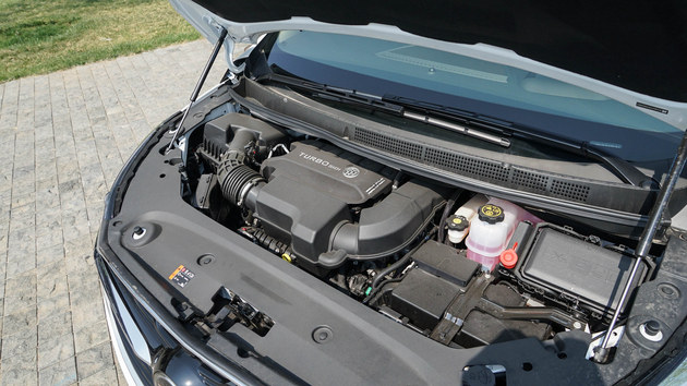 别克gl8陆上公务舱和es的区别,gl8es653t上路要多少钱