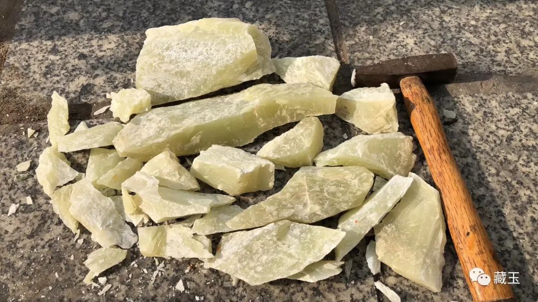 便宜的黄玉有什么猫腻,品相不好的黄玉值多少