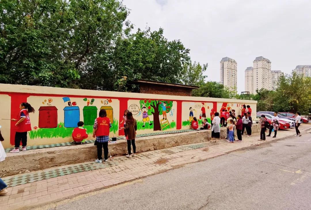 潍坊小手拉大手共创文明城照片,共绘文明城手绘图片