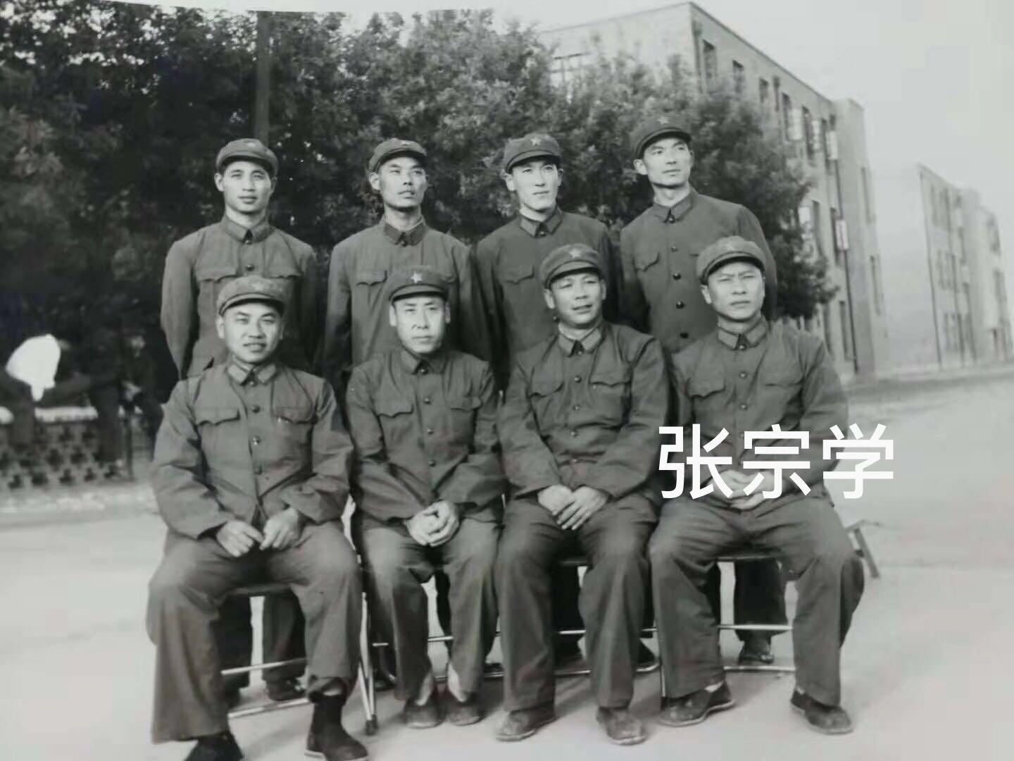 一九六师一零六医院的上空，永远飘扬着战友兄弟情