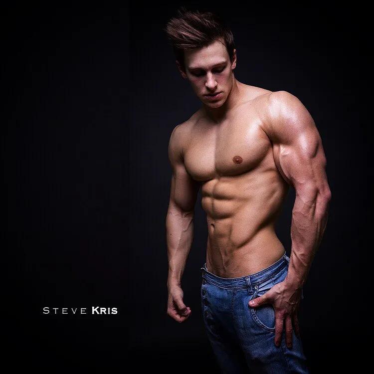 90后奶爸搞怪哄娃,肌肉奶爸带娃路人反应