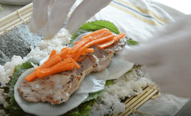 紫菜包饭教程在此,紫菜包饭怎么吃最好