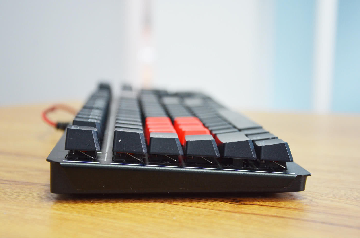 双飞燕q865光轴机械电竞键盘,双飞燕机械键盘975